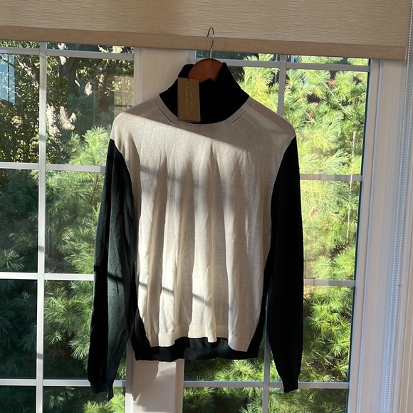 Sweater - Picture 6 of 6